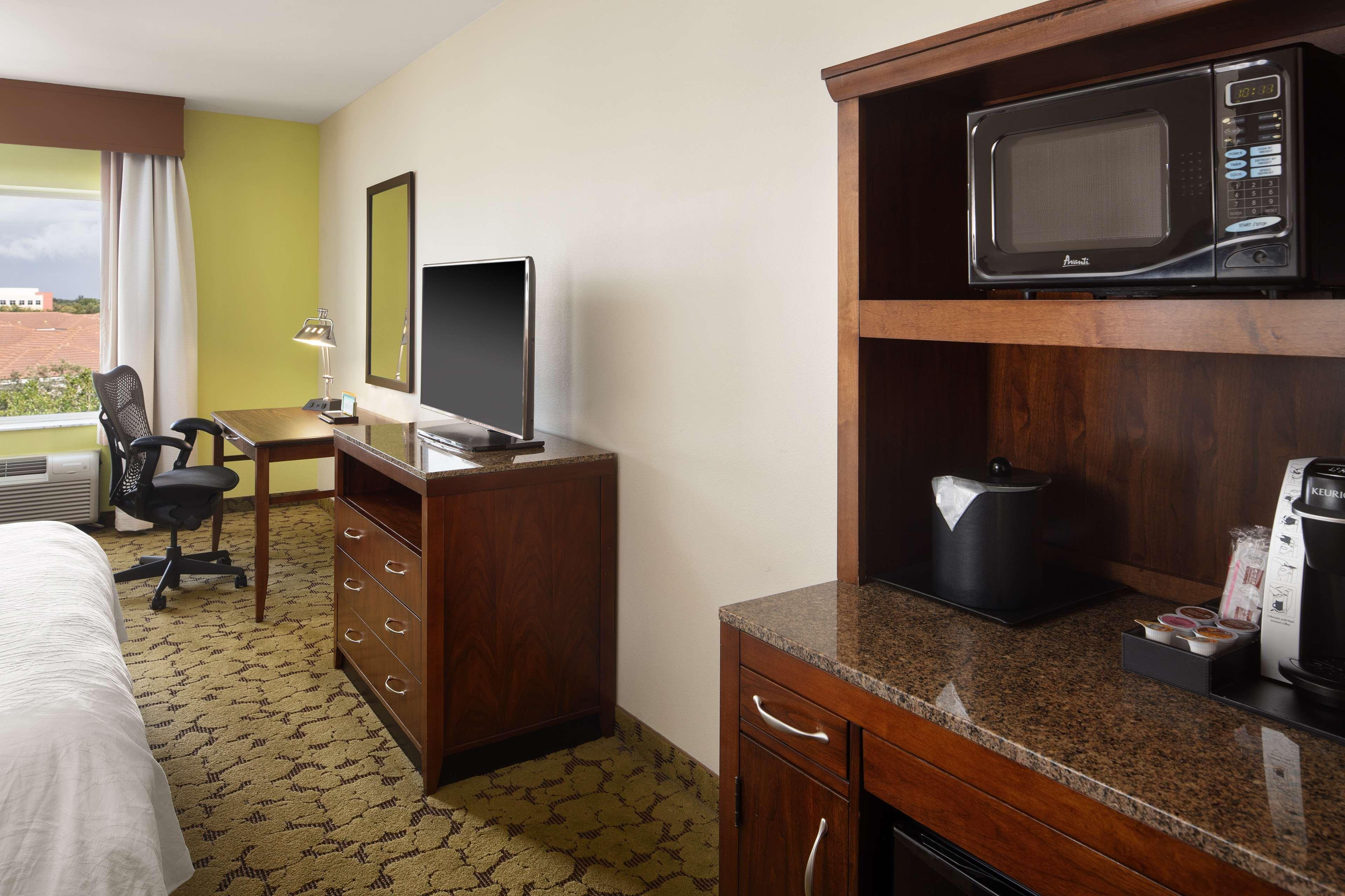 Hilton Garden Inn Boca Raton Eksteriør bilde